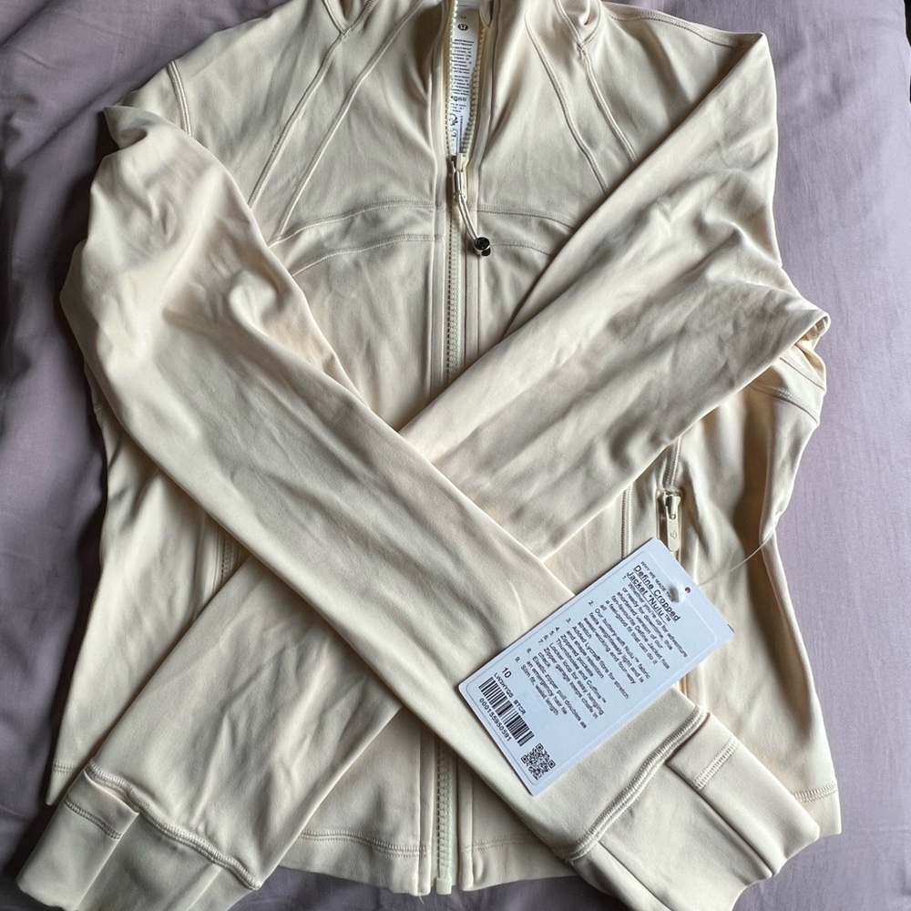 💛BUTTERCREAM LULU DEFINE JACKET💛